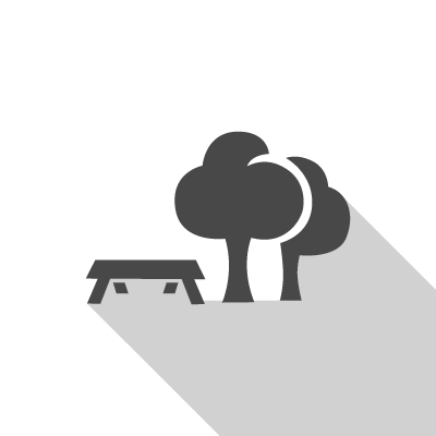 Table et un arbre